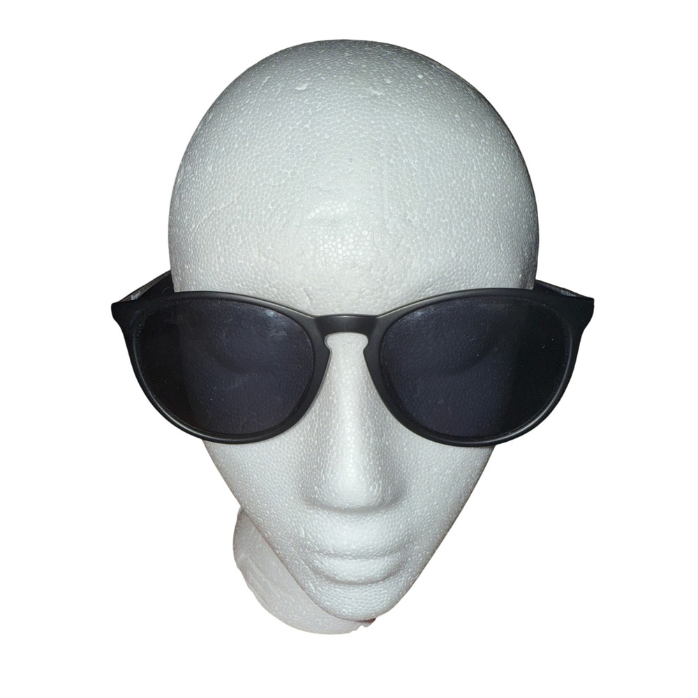 SUNGAIT Black Frame Sunglasses‎ Fashion Eyewear